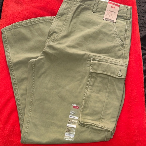 Levi's Other - Levi's Men's Khaki Cargo Pants